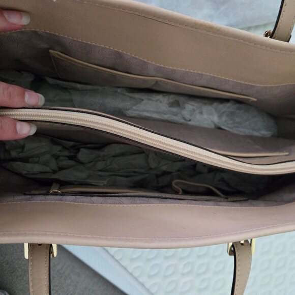 Michael Kors Tote Bag - Picture 5 of 5